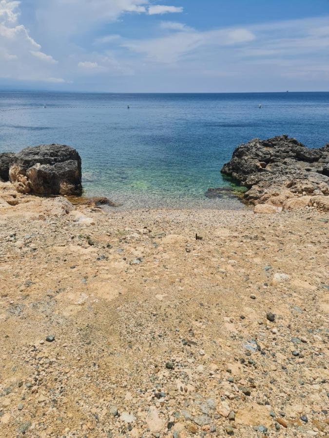 1Br Oceanfront At Arterra, Fast Wifi, Nflix, Kitchen Villa Lapu-Lapu City Kültér fotó