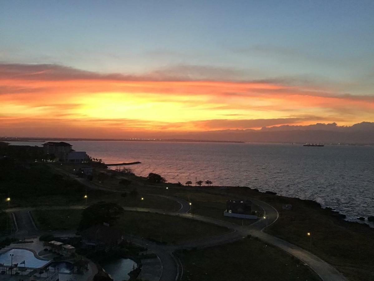 1Br Oceanfront At Arterra, Fast Wifi, Nflix, Kitchen Villa Lapu-Lapu City Kültér fotó